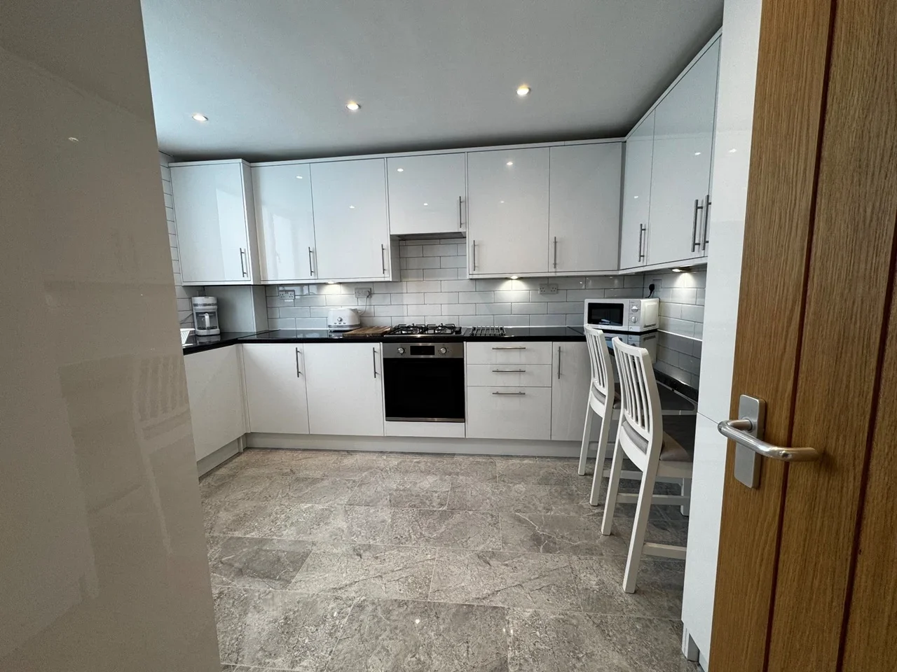 Room Pencraig Way in Greater London