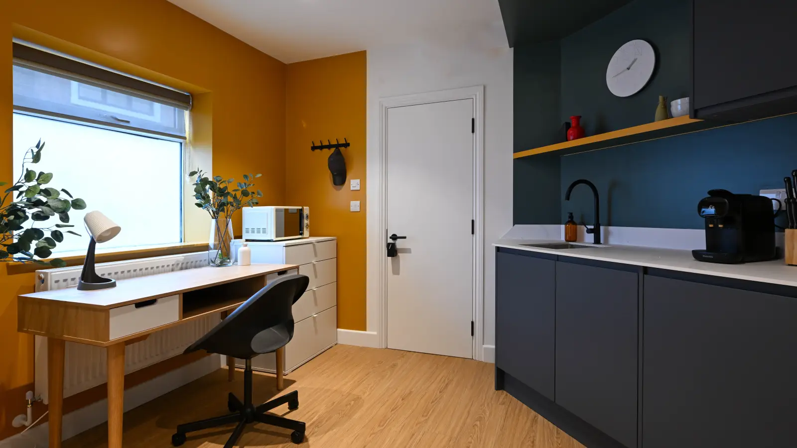 Flat Haverstock Street in Greater London