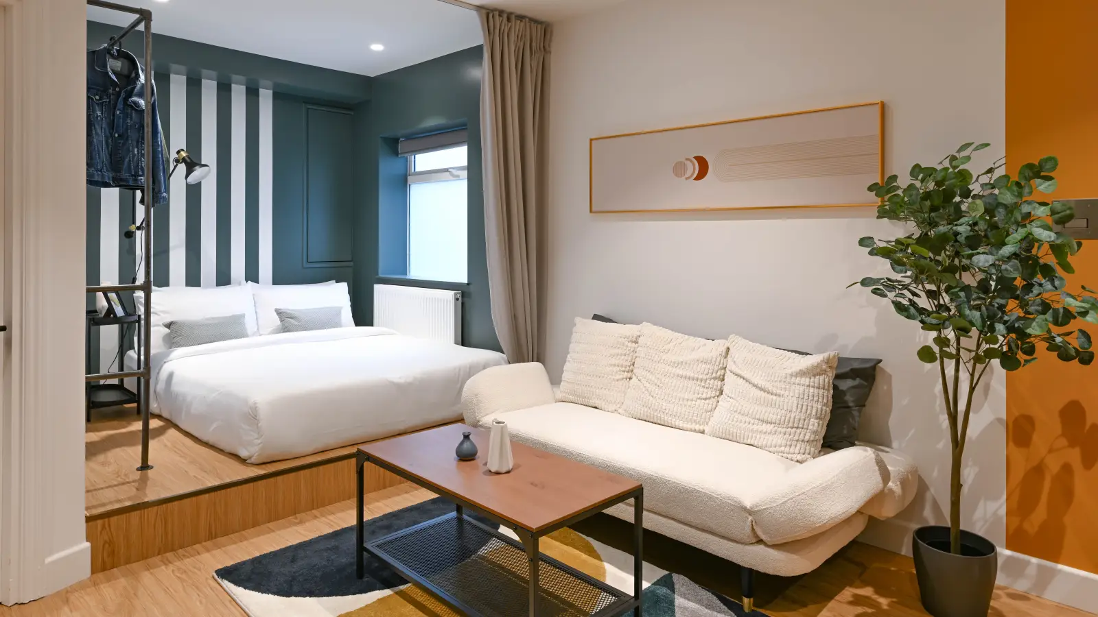 Flat Haverstock Street in Greater London