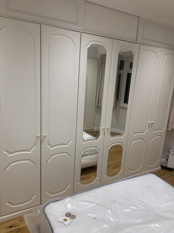 Room Wickham Road in Greater London