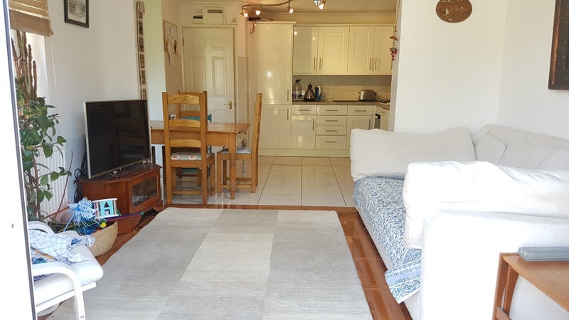 Room Amberley Road in Slough