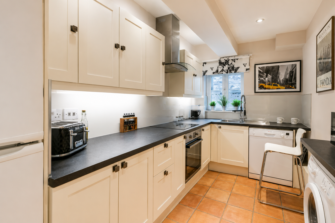 Flat Chelsea Embankment in Greater London