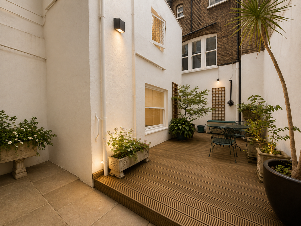 Flat Chelsea Embankment in Greater London