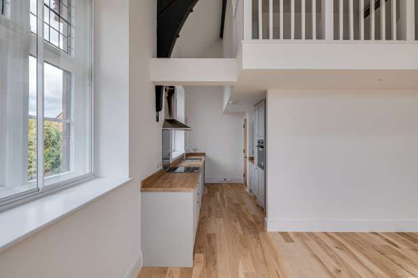 Flat Overleigh Road in Chester