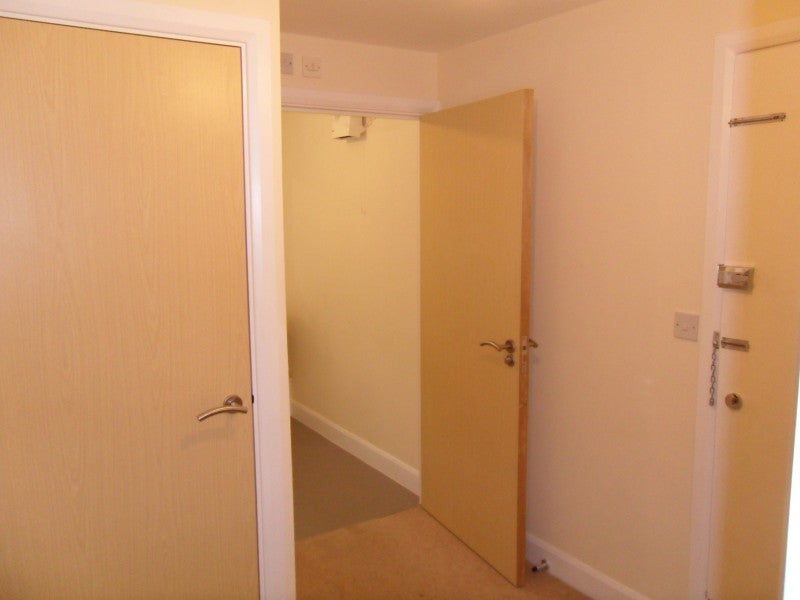 Flat Tower Mews in Greater London