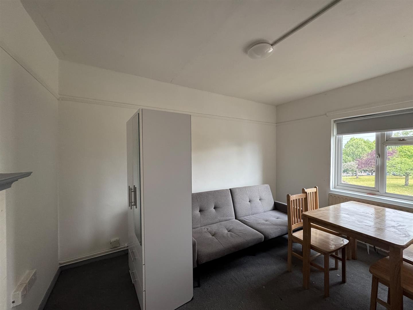 Flat Batchwood Green in Greater London
