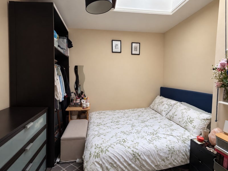 Room Lavender Hill in Greater London
