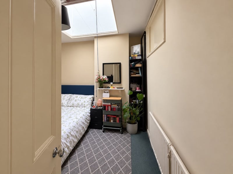Room Lavender Hill in Greater London