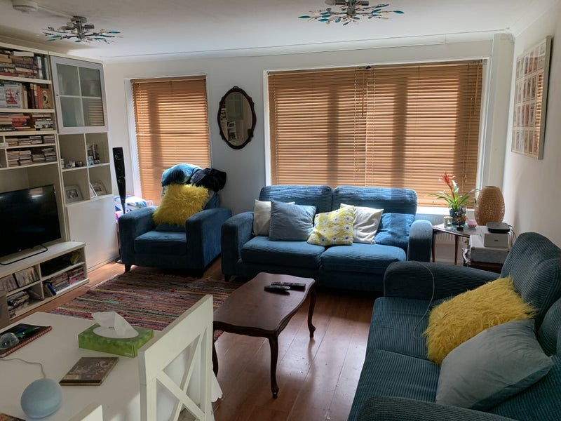 Room Doynton Street in Greater London