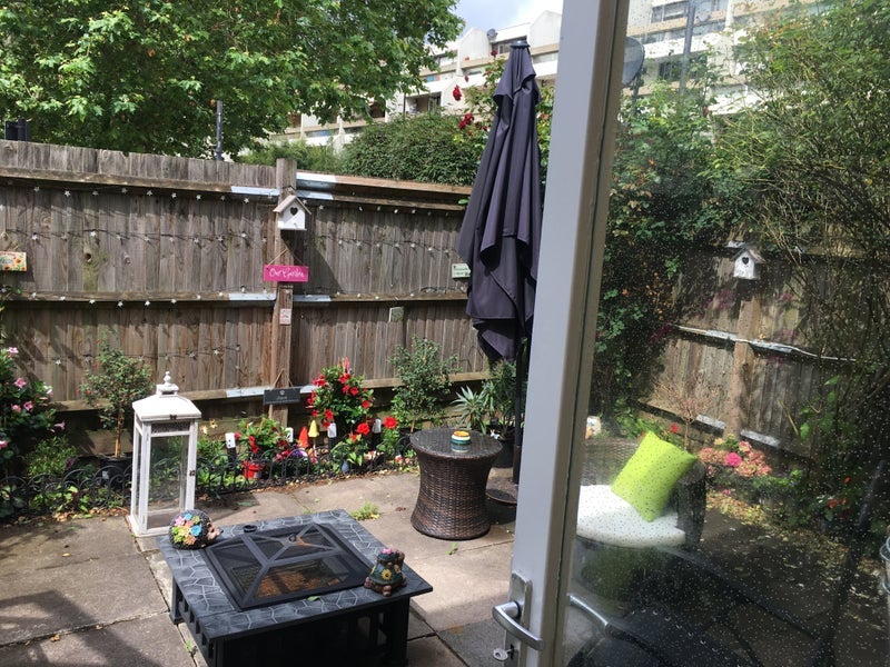 Room Doynton Street in Greater London