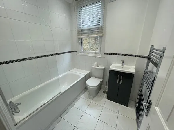 Flat Buckland Road in Maidstone