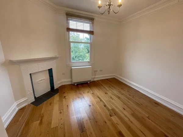 Flat Buckland Road in Maidstone