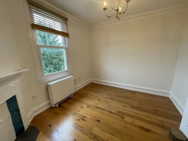Flat Buckland Road in Maidstone