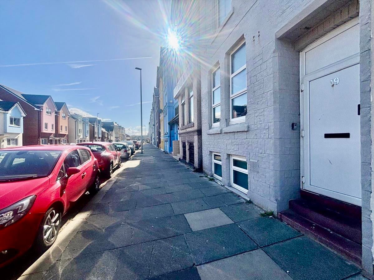 Flat Tyldesley Road in Blackpool