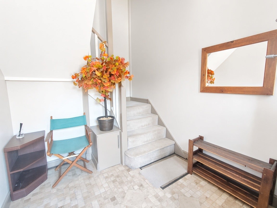 Flat Finchley Road in Greater London