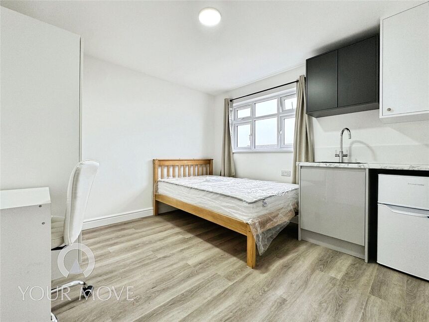 Room Waid Close in Dartford