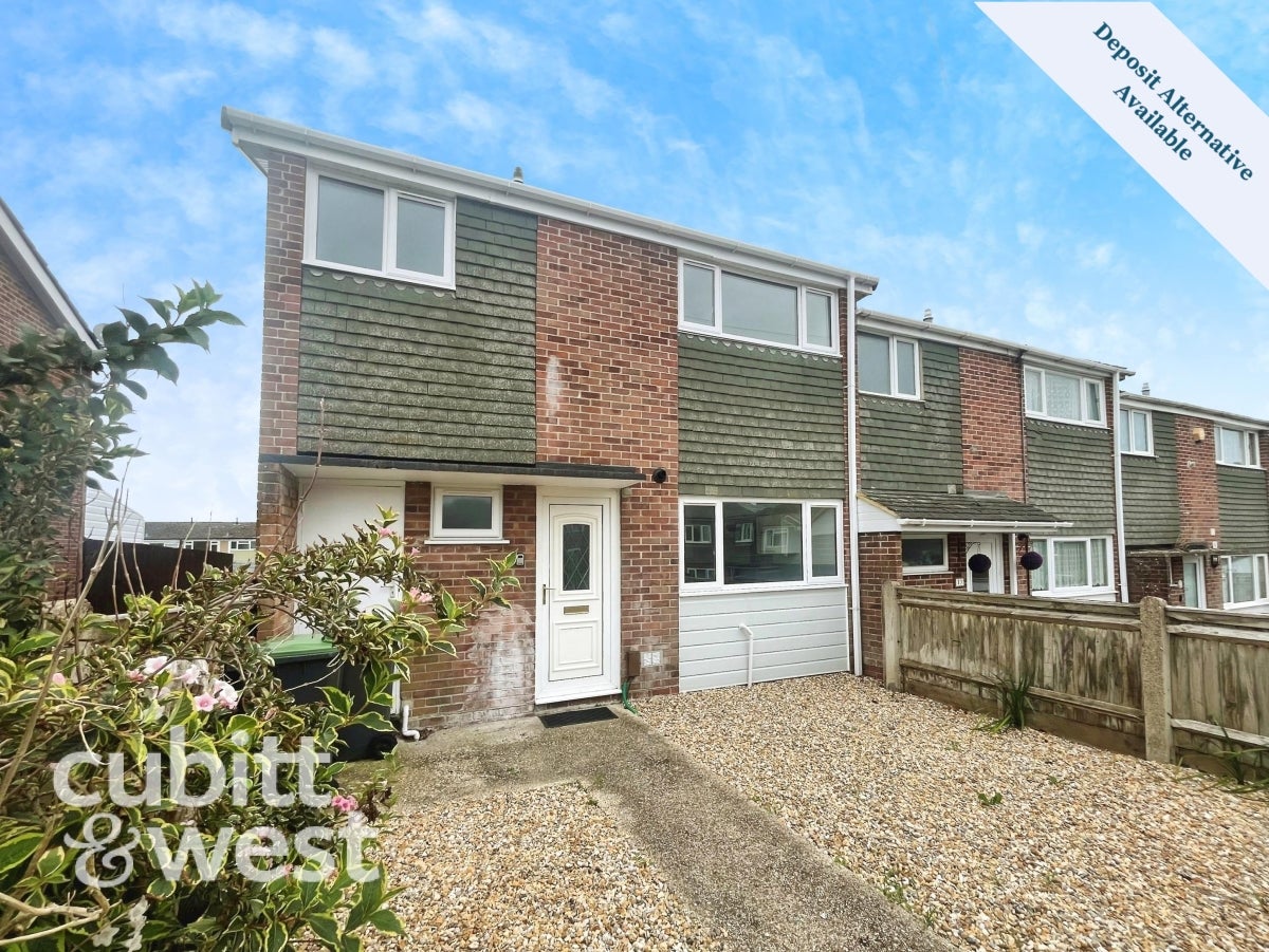 House Maude Close in Folkestone and Hythe District