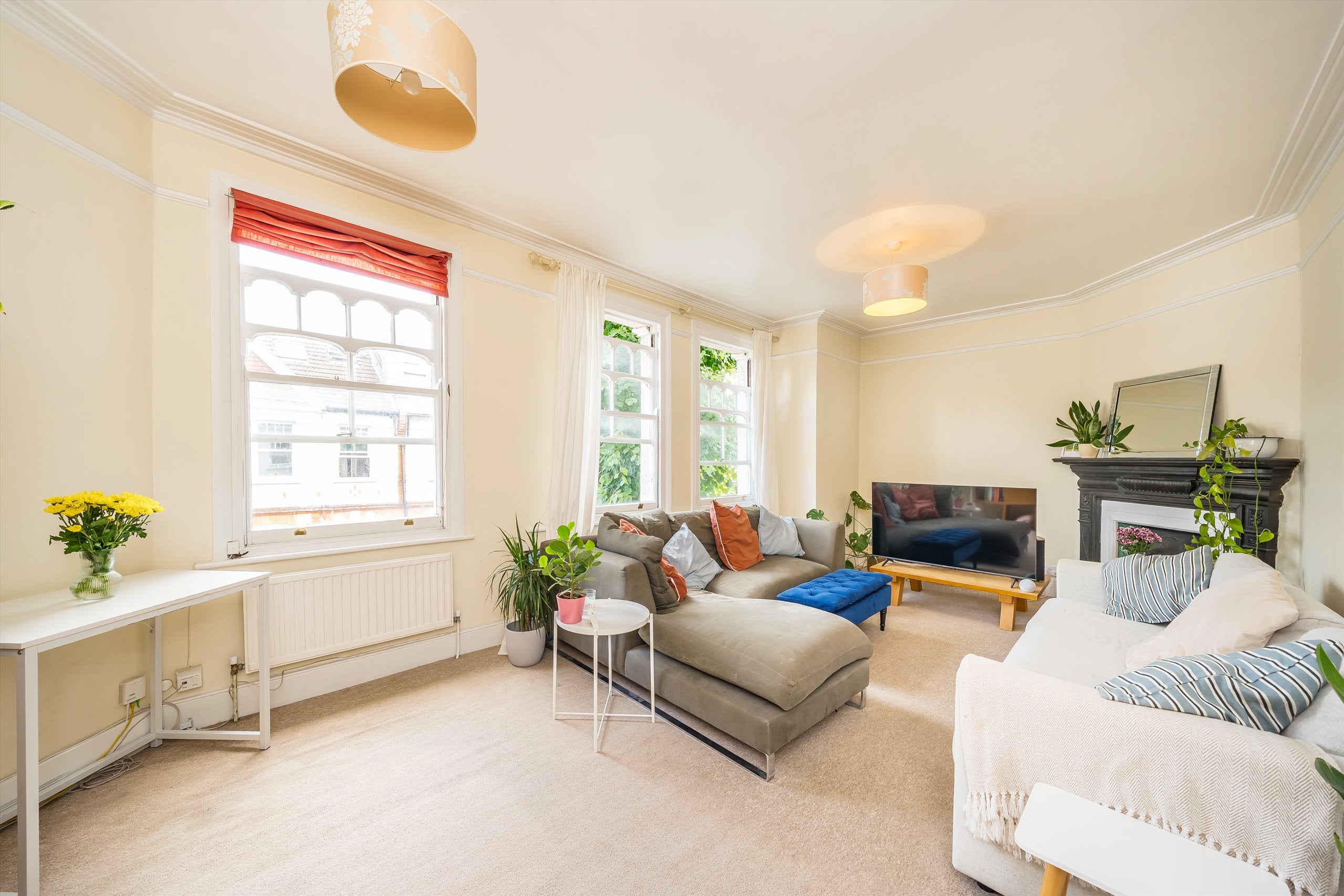 House Salterford Road in Greater London