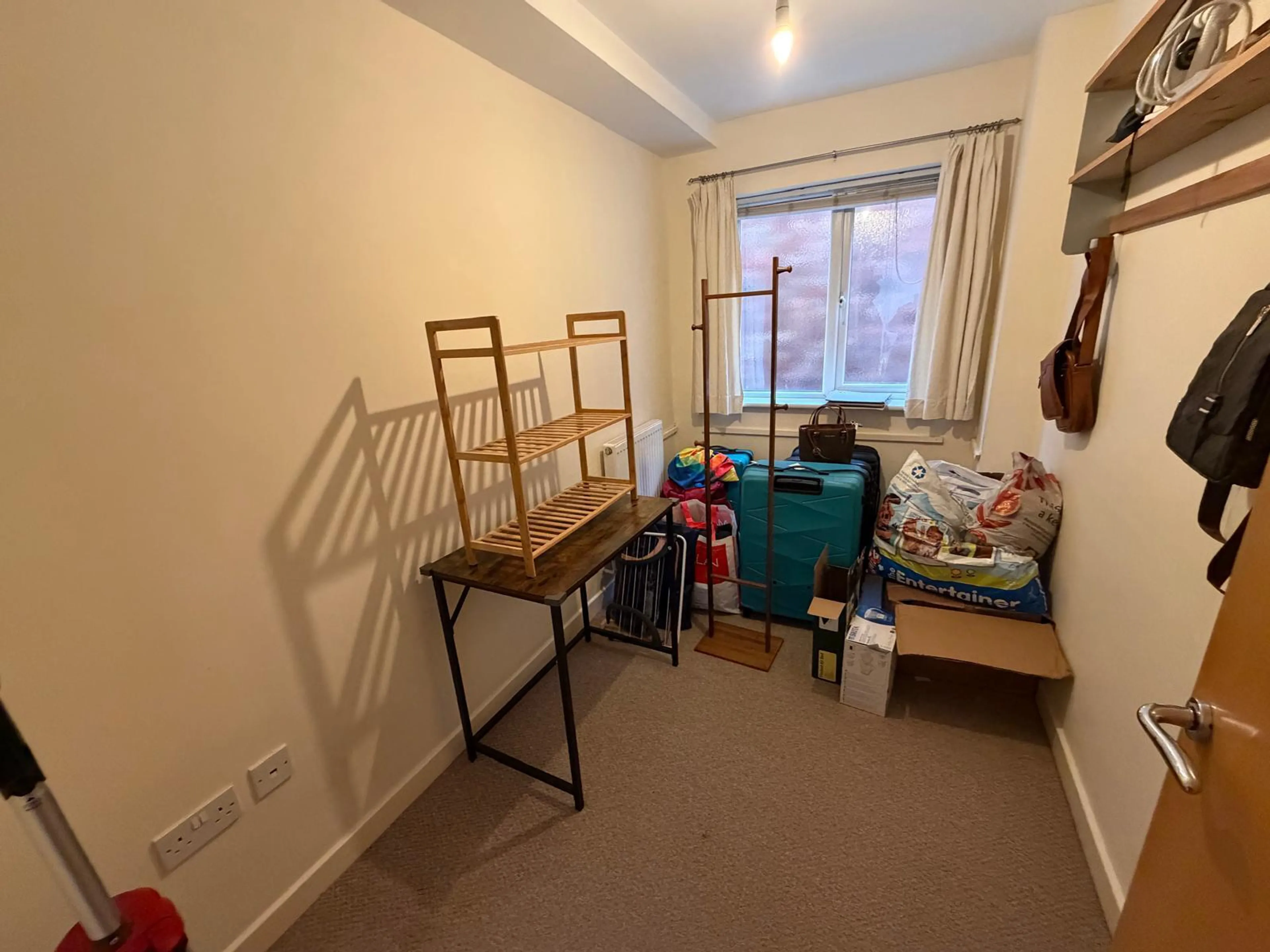 Flat Weedon Road in Northampton