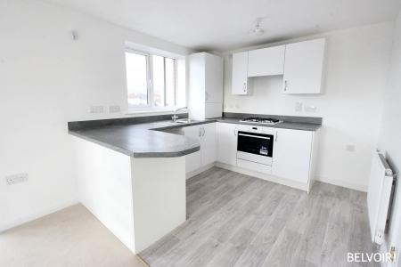 Flat Ffordd Y Mileniwm in Barry