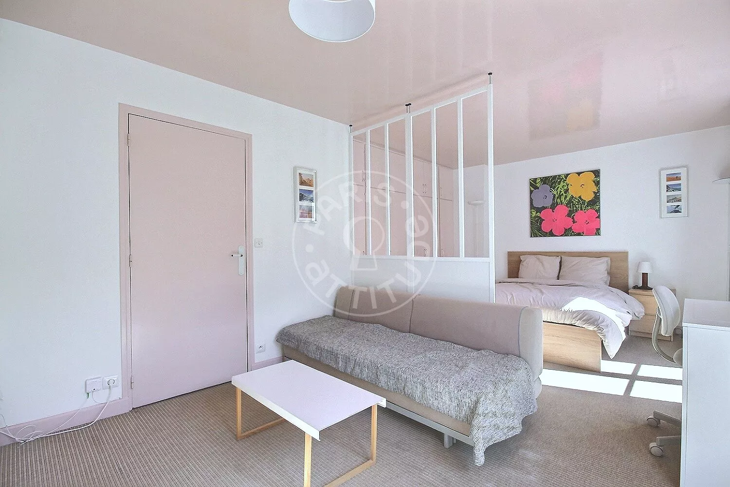 Flat Rue Yves Toudic in Paris
