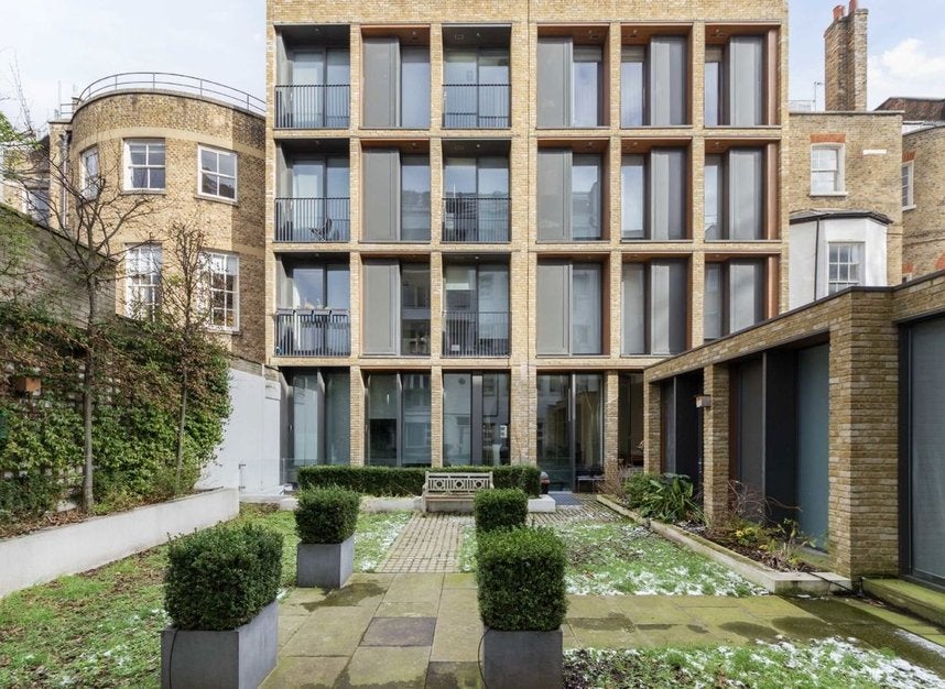 Flat John Street in Greater London