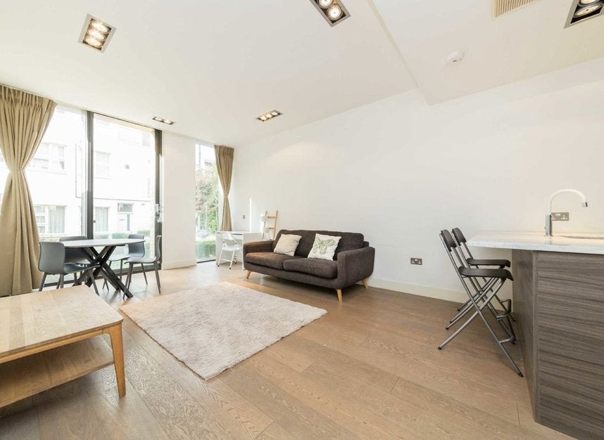 Flat John Street in Greater London
