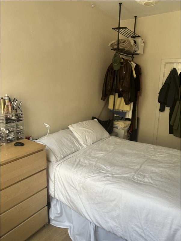 Room Walworth Road in Greater London