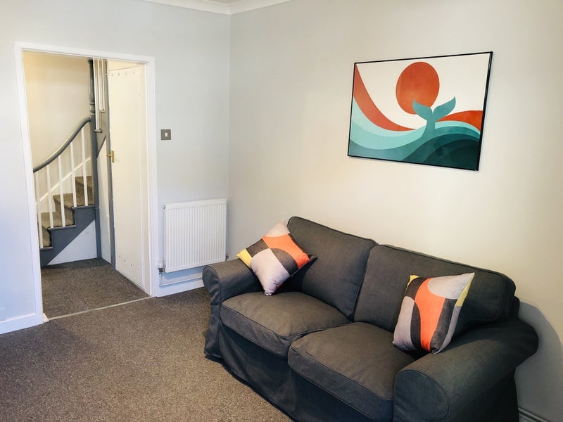 Room Cross Street in Weston-super-Mare