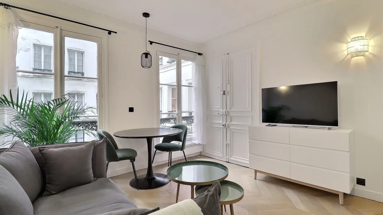 Appartement Rue de Verneuil à Paris