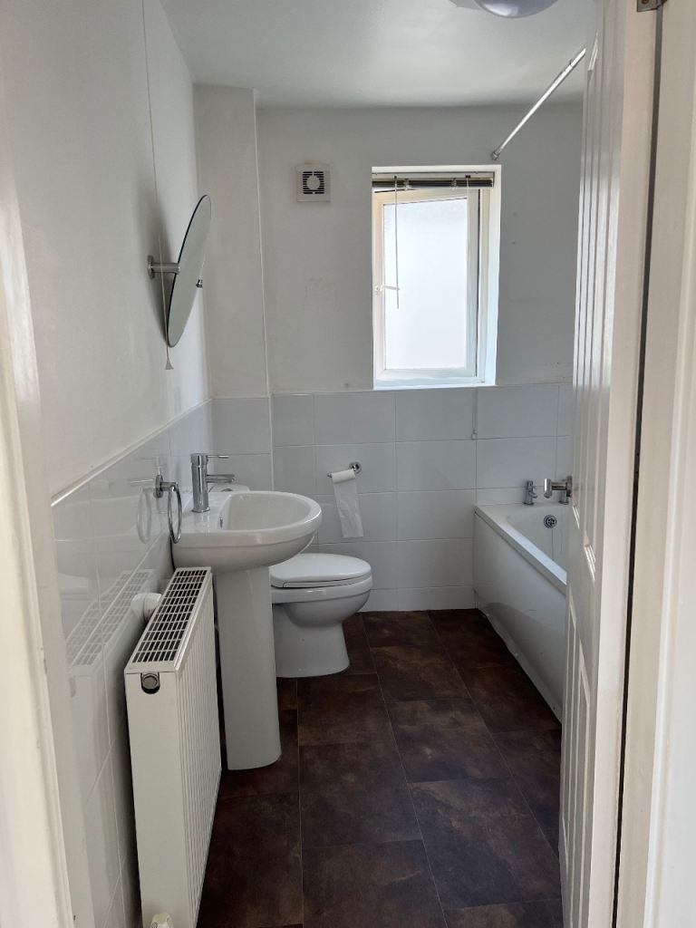Flat Northfield Lane in Wakefield
