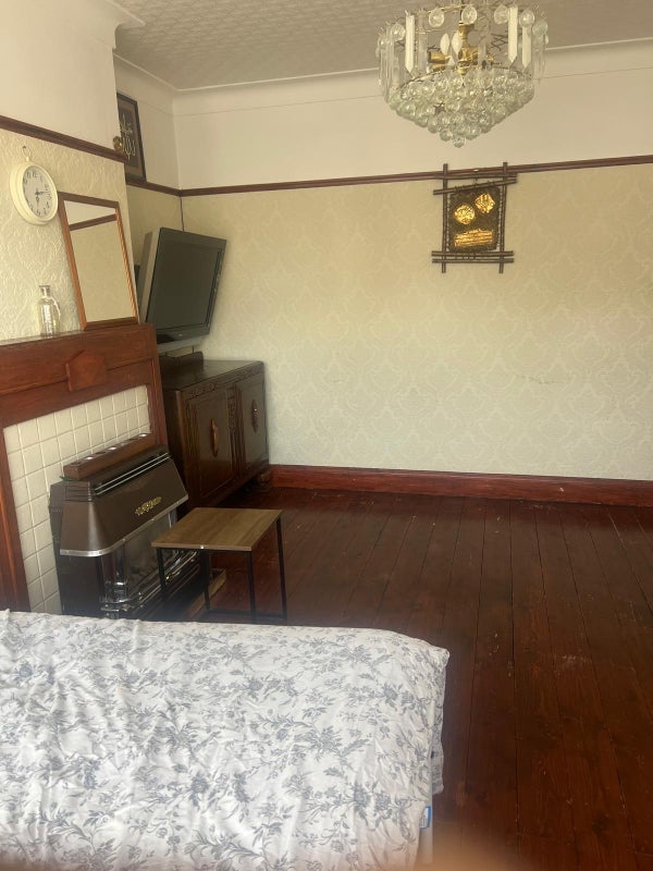 Room Hillside Gardens in Greater London