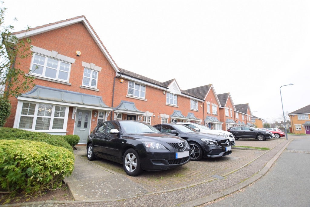 House Perkins Road in Greater London