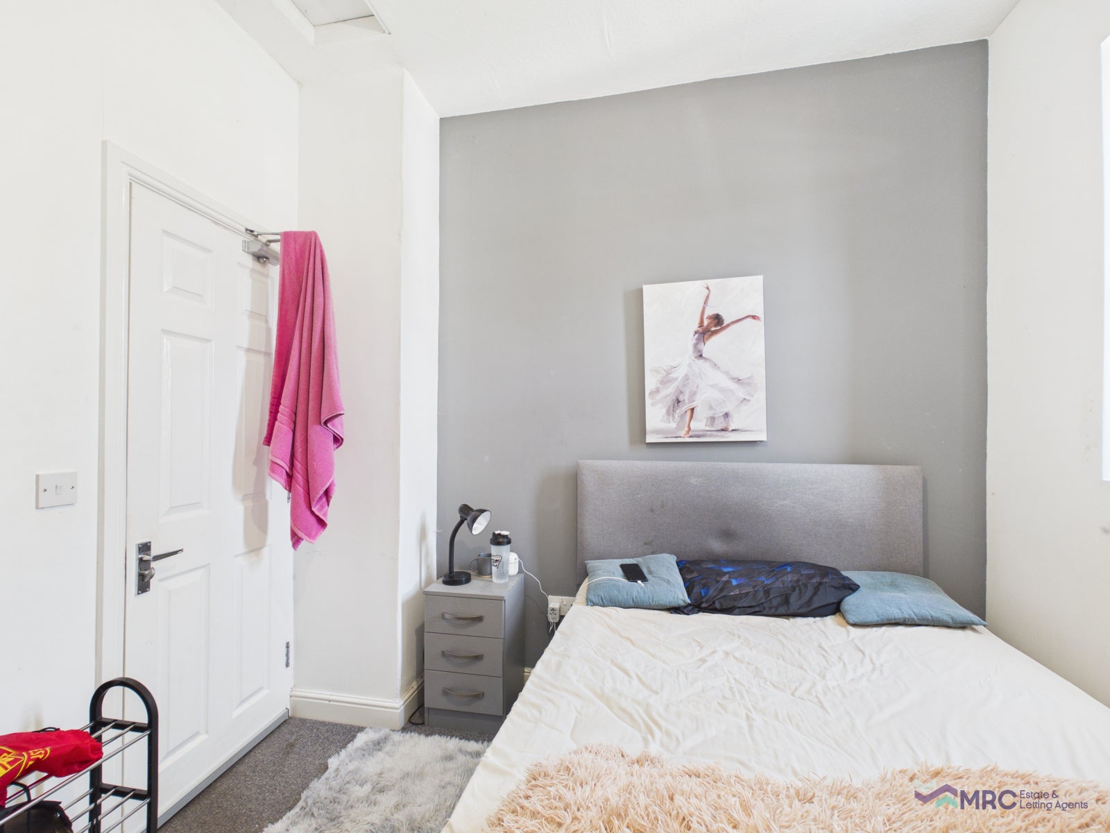 Room Bacheler Street in Hull