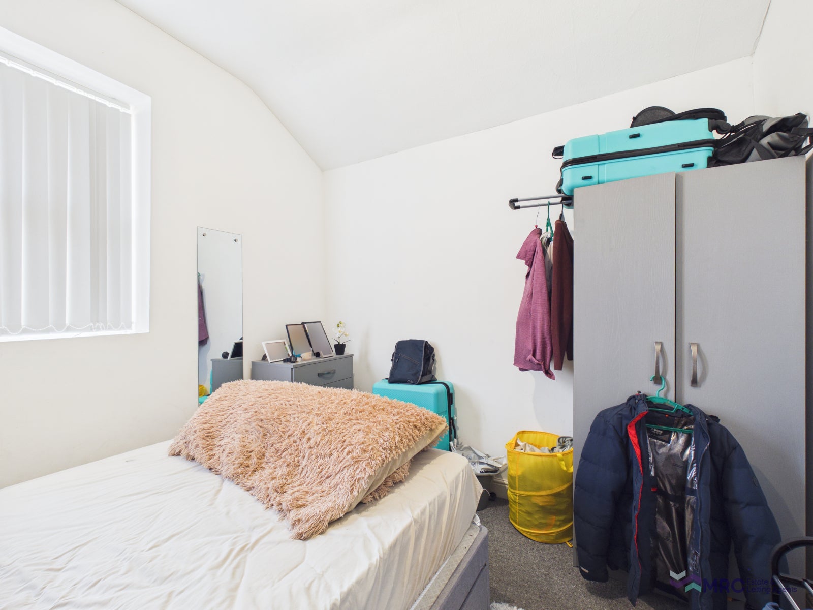 Room Bacheler Street in Hull