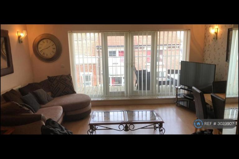 Flat Elm Grove in Portsmouth