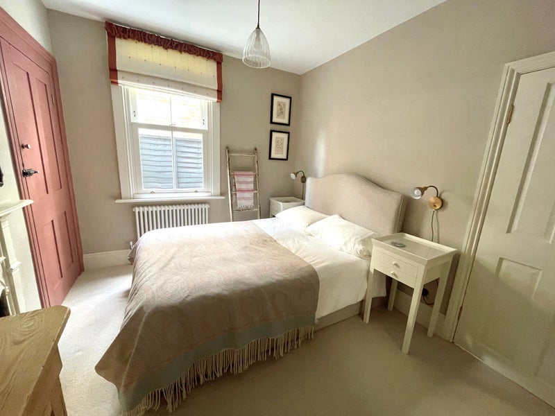 Room Swaby Road in Greater London