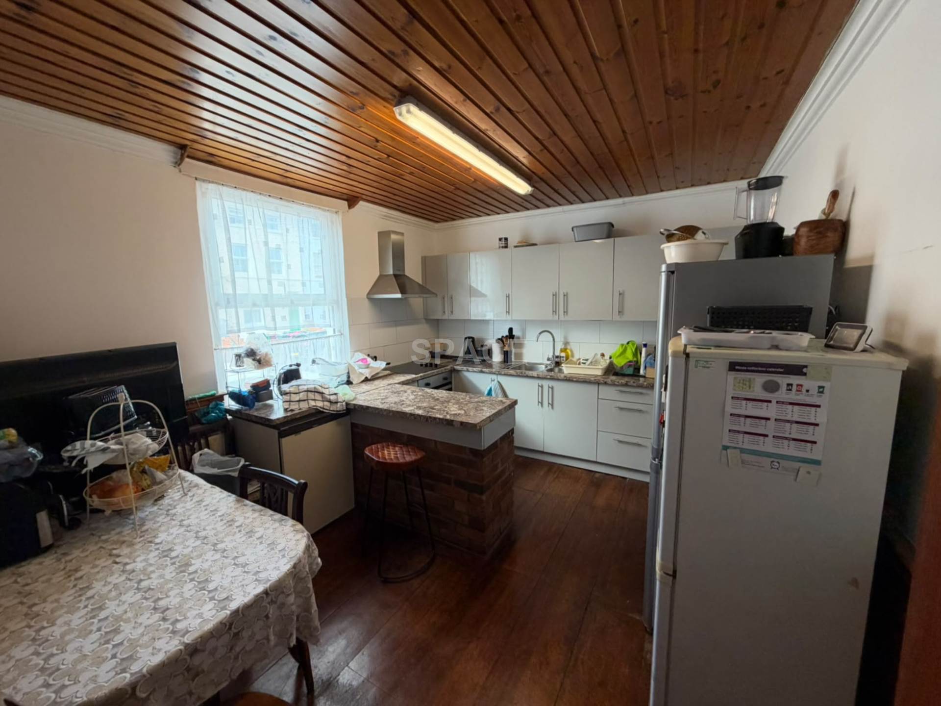 Flat Zinzan Street in Reading