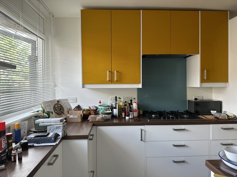 Room Gaywood Close in Greater London