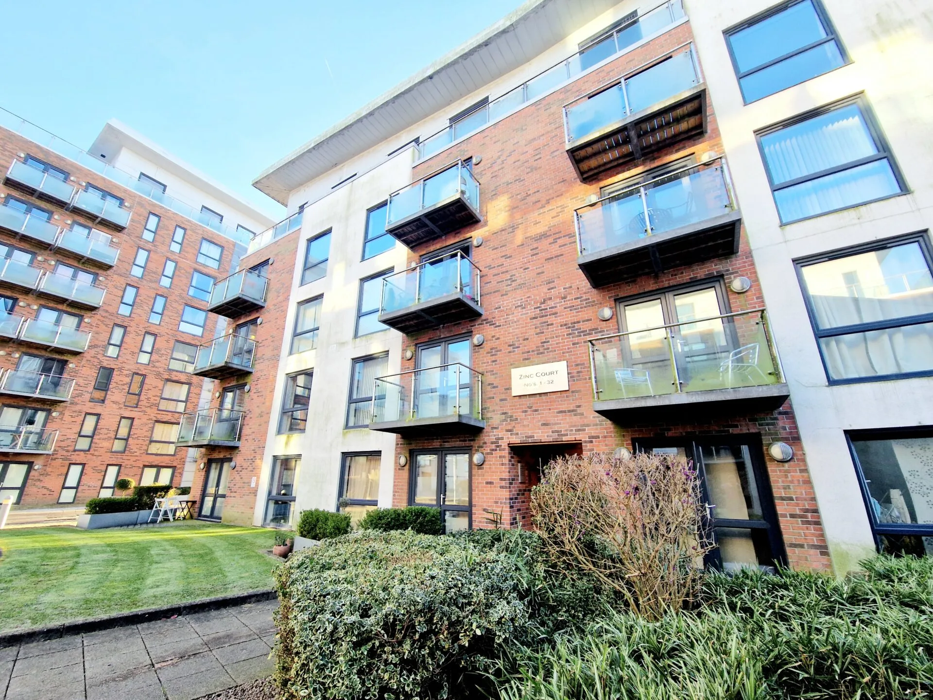Flat Fairfax Road in Prestwich