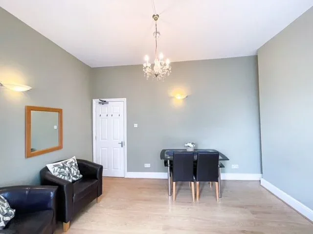 Room Elsham Road in Greater London