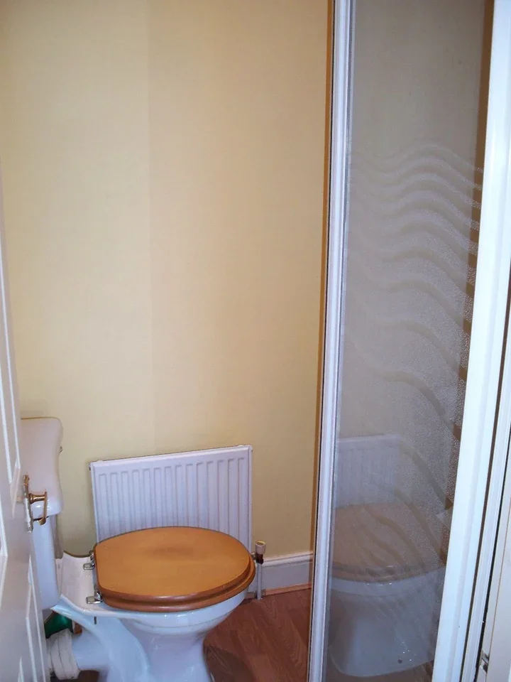Room Elsham Road in Greater London