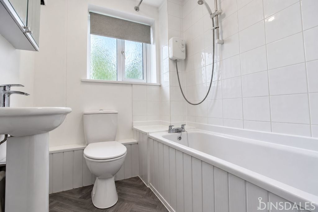 Flat Regency Court in Bradford