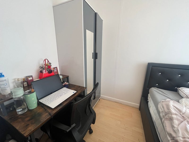 Room Murray Grove in Greater London