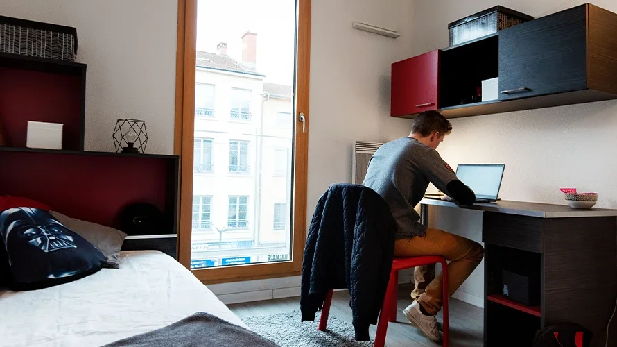 Chambre Rue du 24 Mars 1852 à Lyon