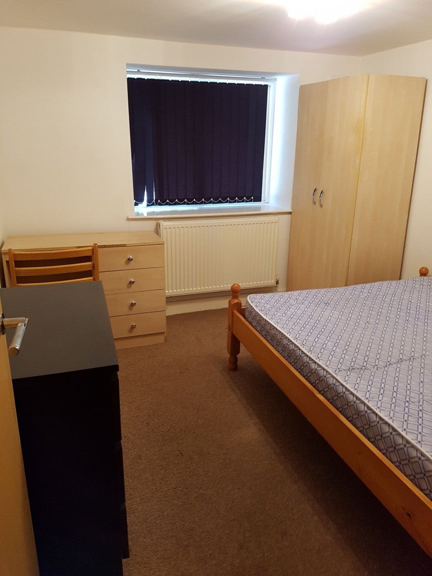 Flat Wynnstay Grove in Manchester