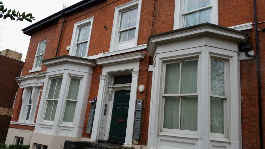 House Wynnstay Grove in Manchester