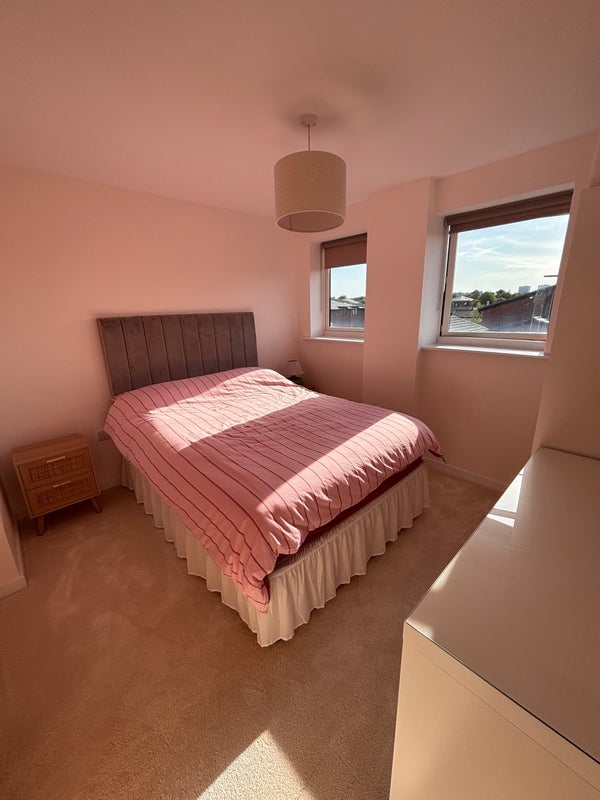 Room Cable Place in Leeds