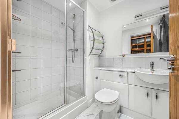 Flat Fitzwilliam Mews in Greater London
