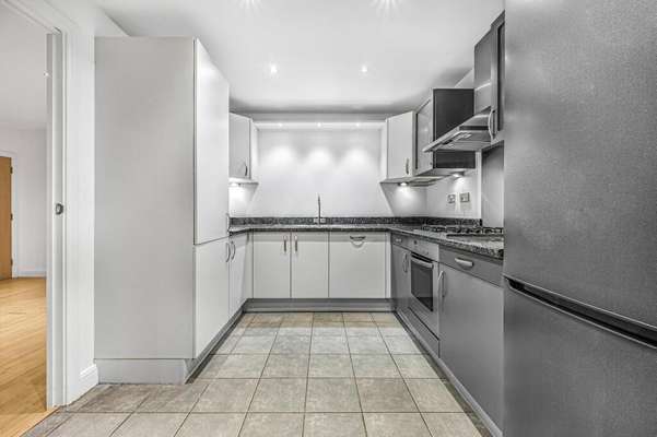 Flat Fitzwilliam Mews in Greater London